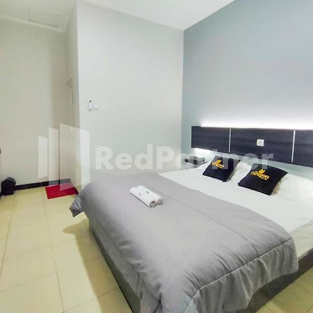 The Paragon Hotel Cilacap Redpartner Екстериор снимка
