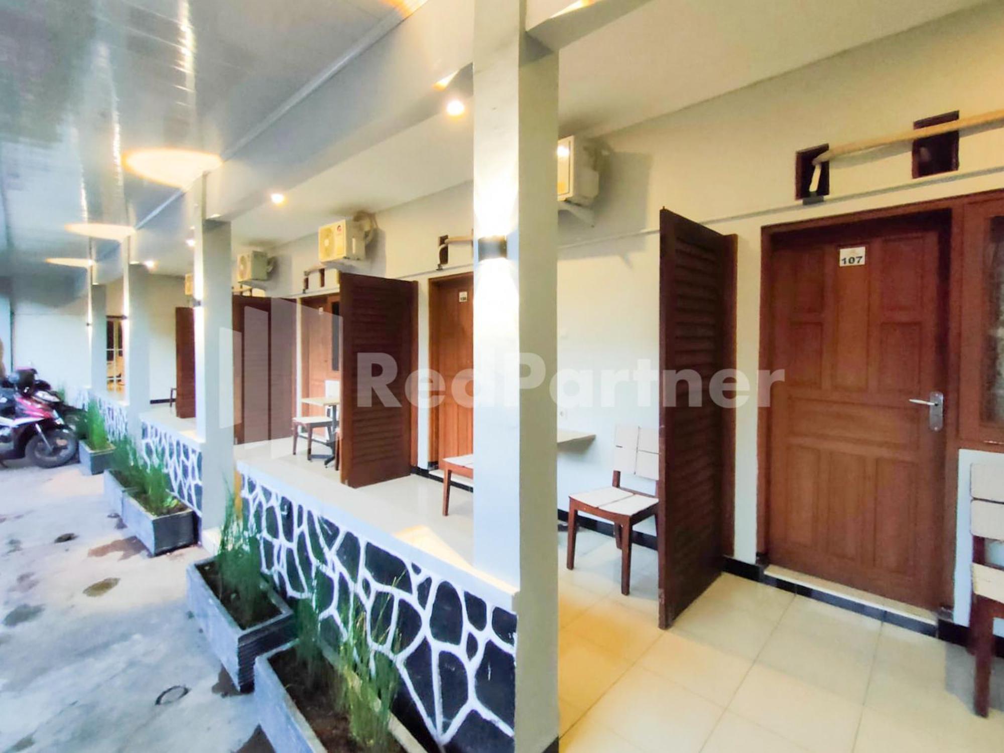 The Paragon Hotel Cilacap Redpartner Екстериор снимка