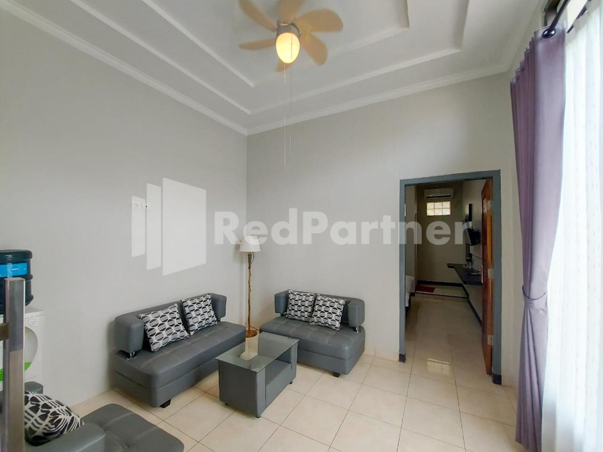 The Paragon Hotel Cilacap Redpartner Екстериор снимка